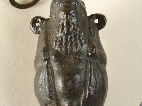 Gefäß in Form eines männlichen Waldgeistes (Silenen)