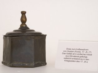 Schüssel mit dem Haupt Johannes des Täufers, Anfang 16. Jh., Messing