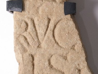 Bruchstücke römischer Grabinschriften